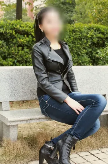 Nadia, 31