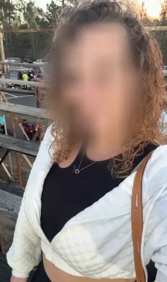 Saoirse, 30