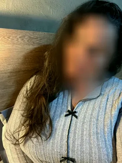 Sofia, 33