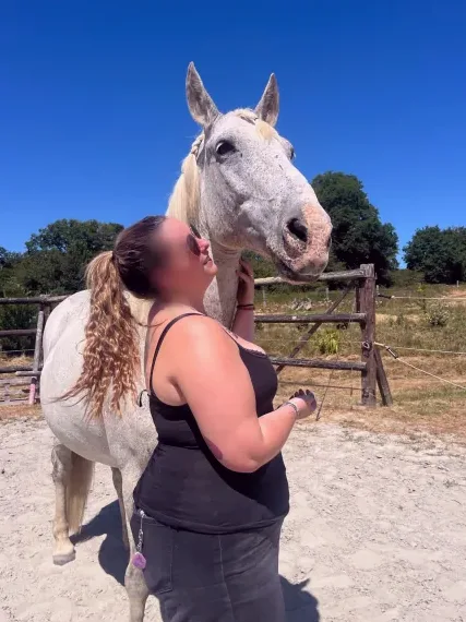 Sophie, 23