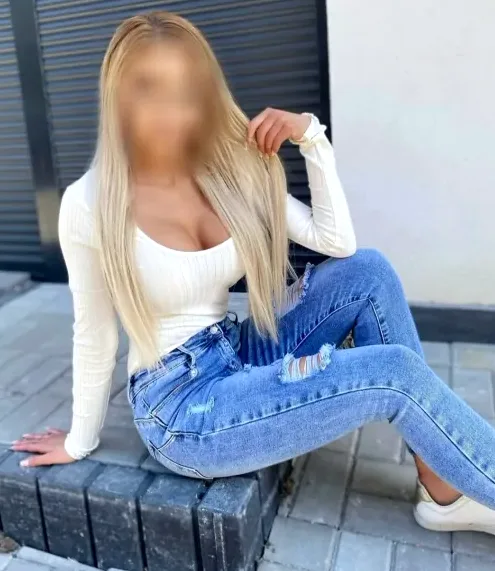 Sunita, 32